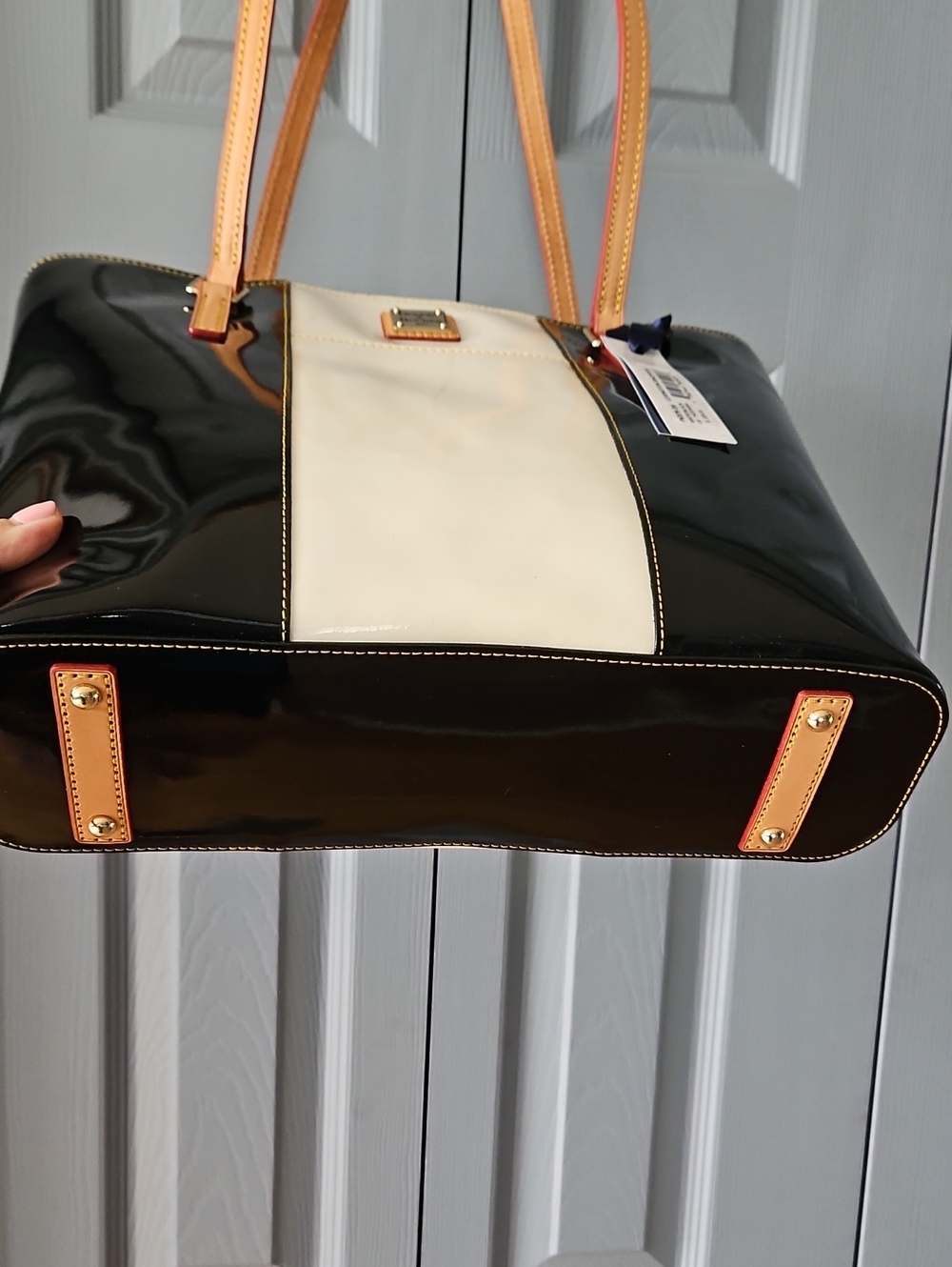 Dooney & Bourke Black & (Off) White Patent Leather Lexington Shopper - Picture 5 of 16